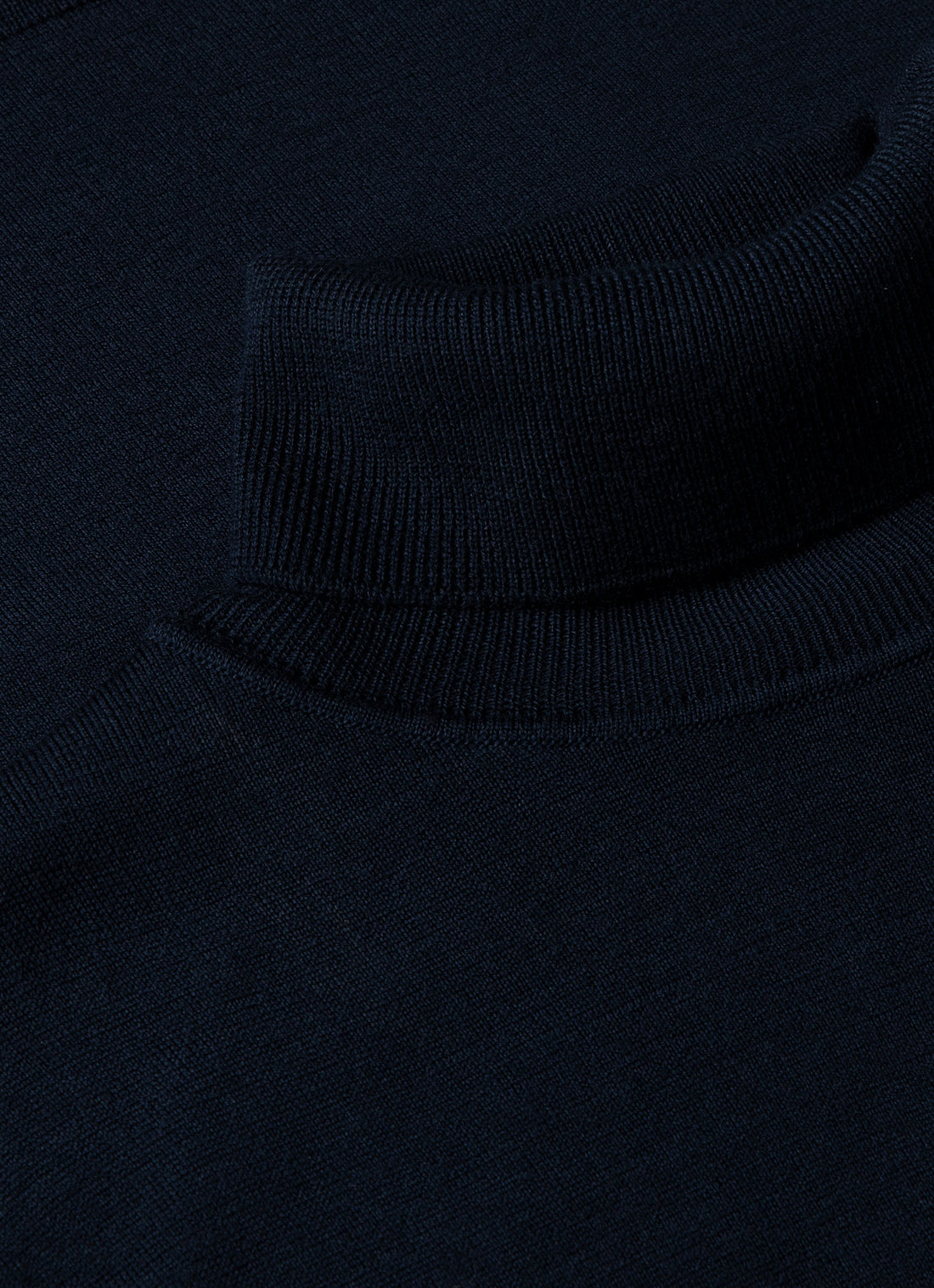 Men's Extra-Fine Merino Roll Neck Jumper in Light Navy