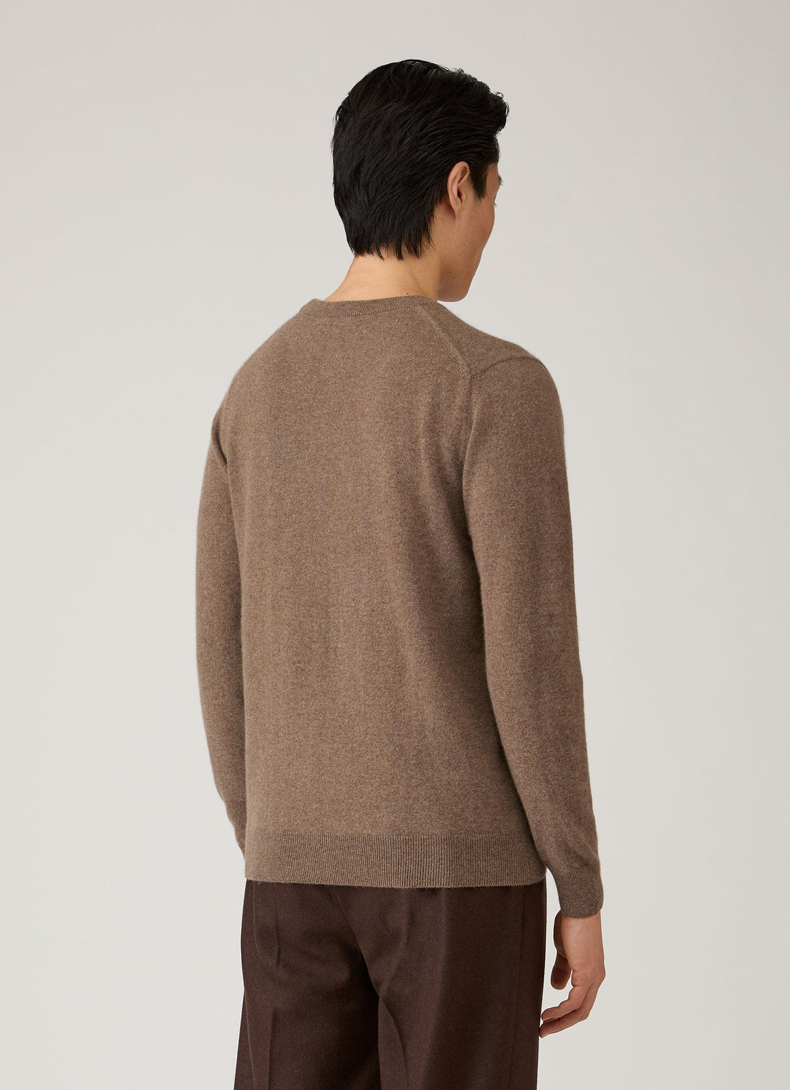 Men's Cashmere Crew Neck Jumper in Taupe