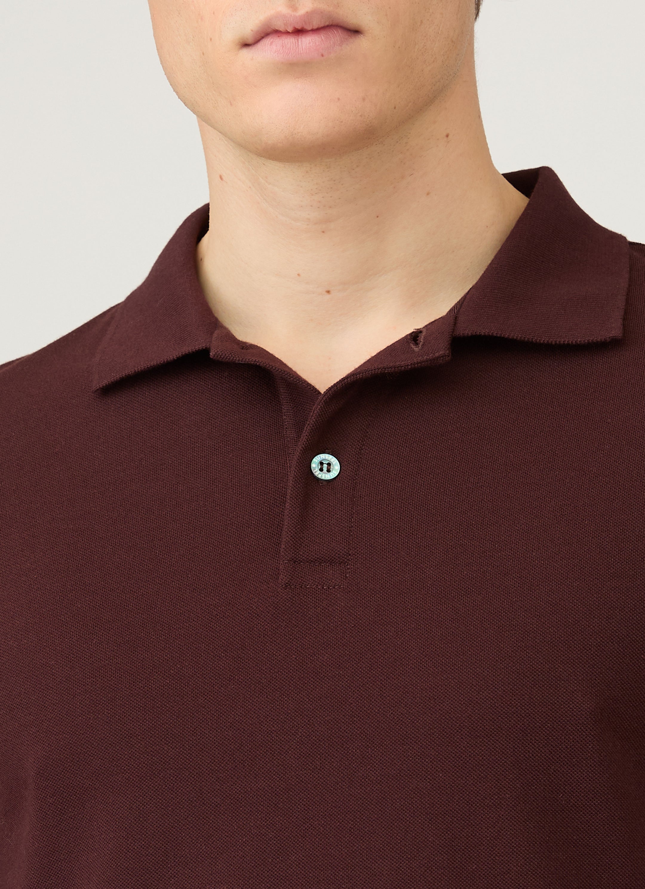 Men's Piqué Polo Shirt in Bakelite