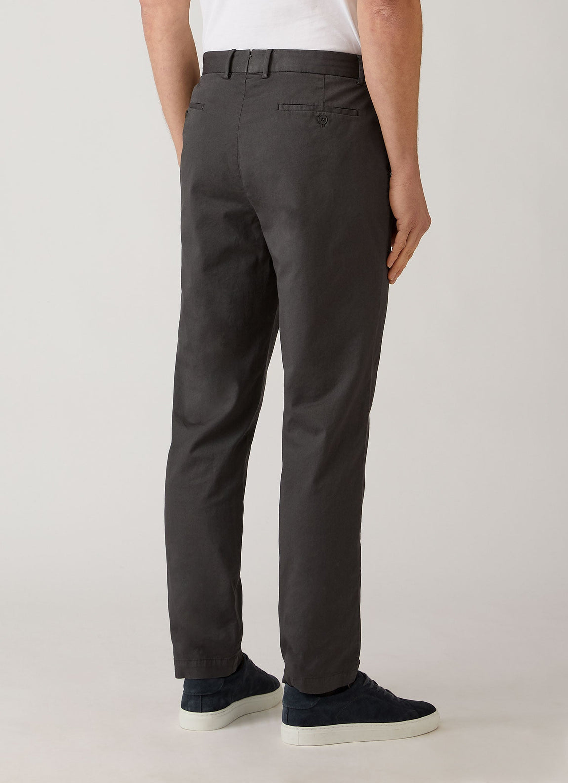 Men's Regular Fit Chino in Anthracite