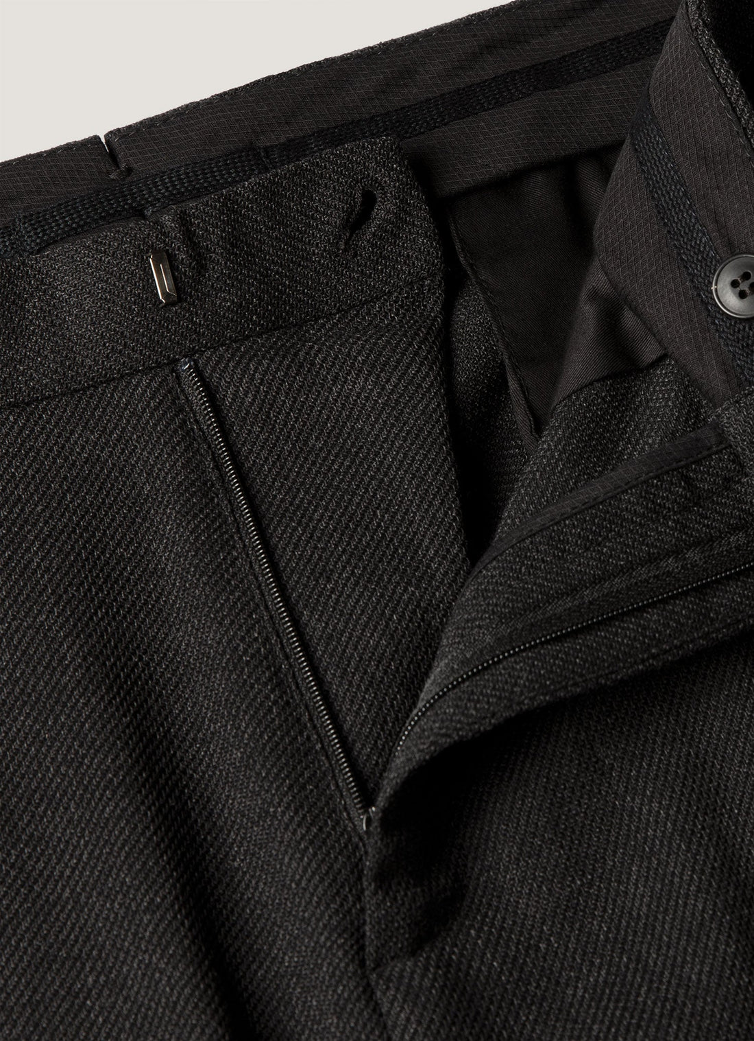 Men's Textured Wool Trouser in Dark Charcoal Melange