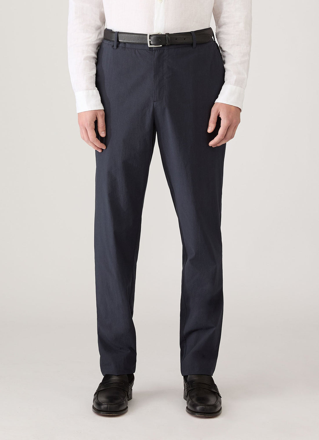 Men's Lightweight Cotton Poplin Trouser in Navy