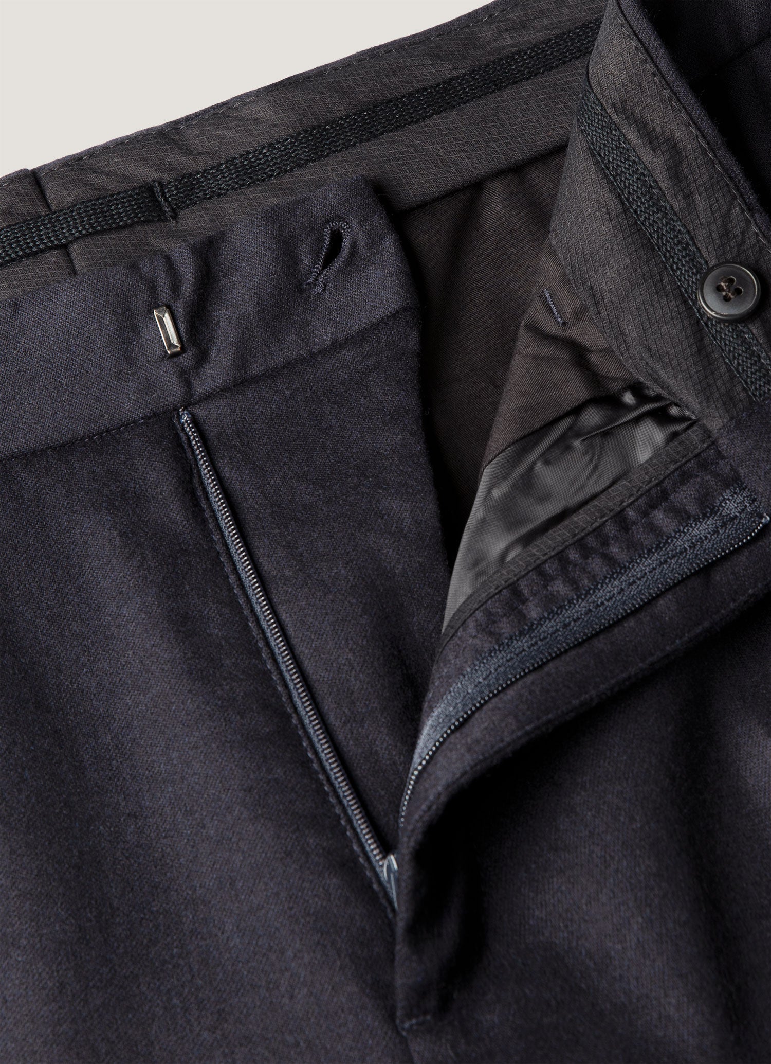Men's Wool Cashmere Flannel Trouser in Navy