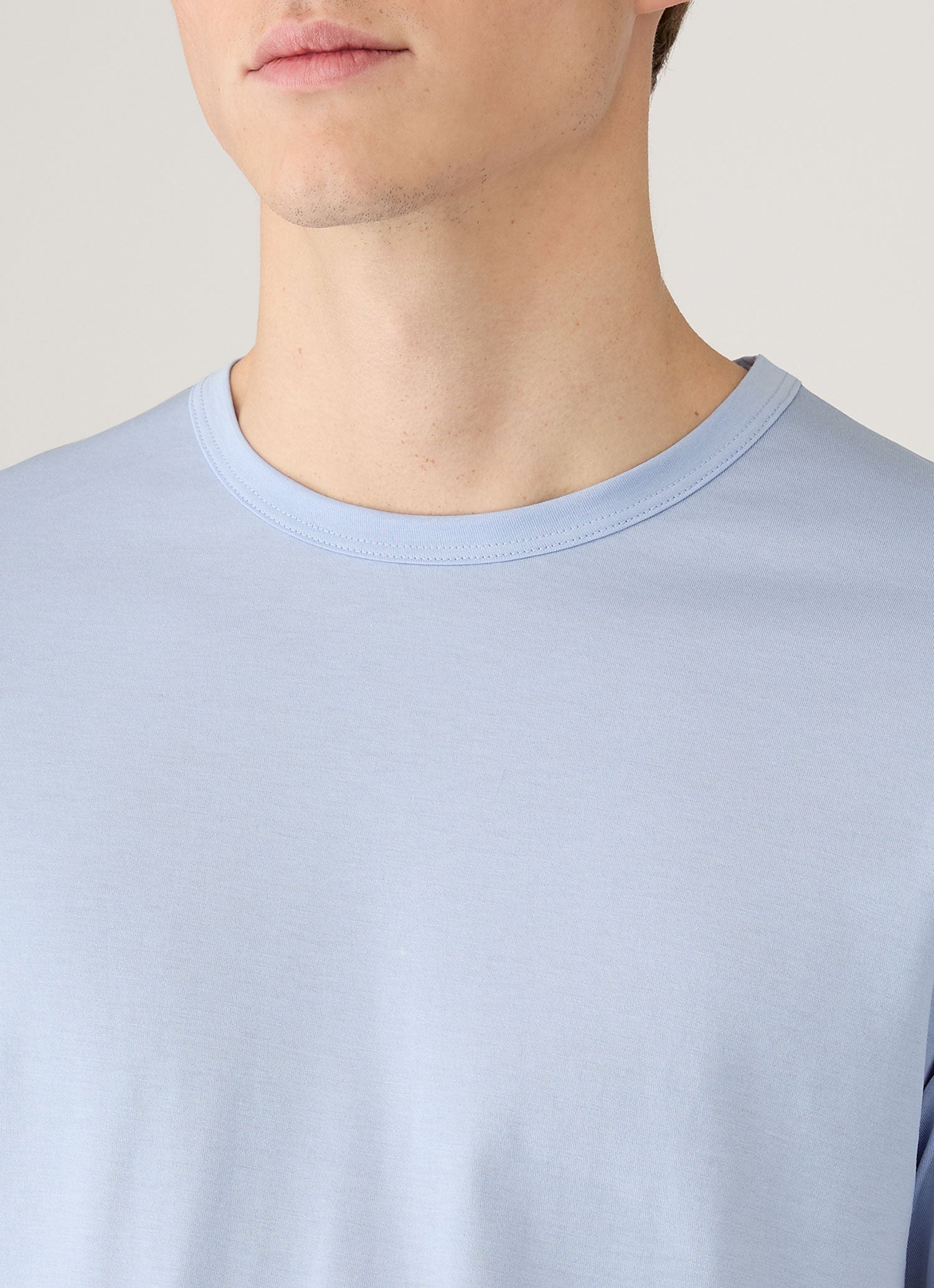 Men's Classic T-shirt in Sky