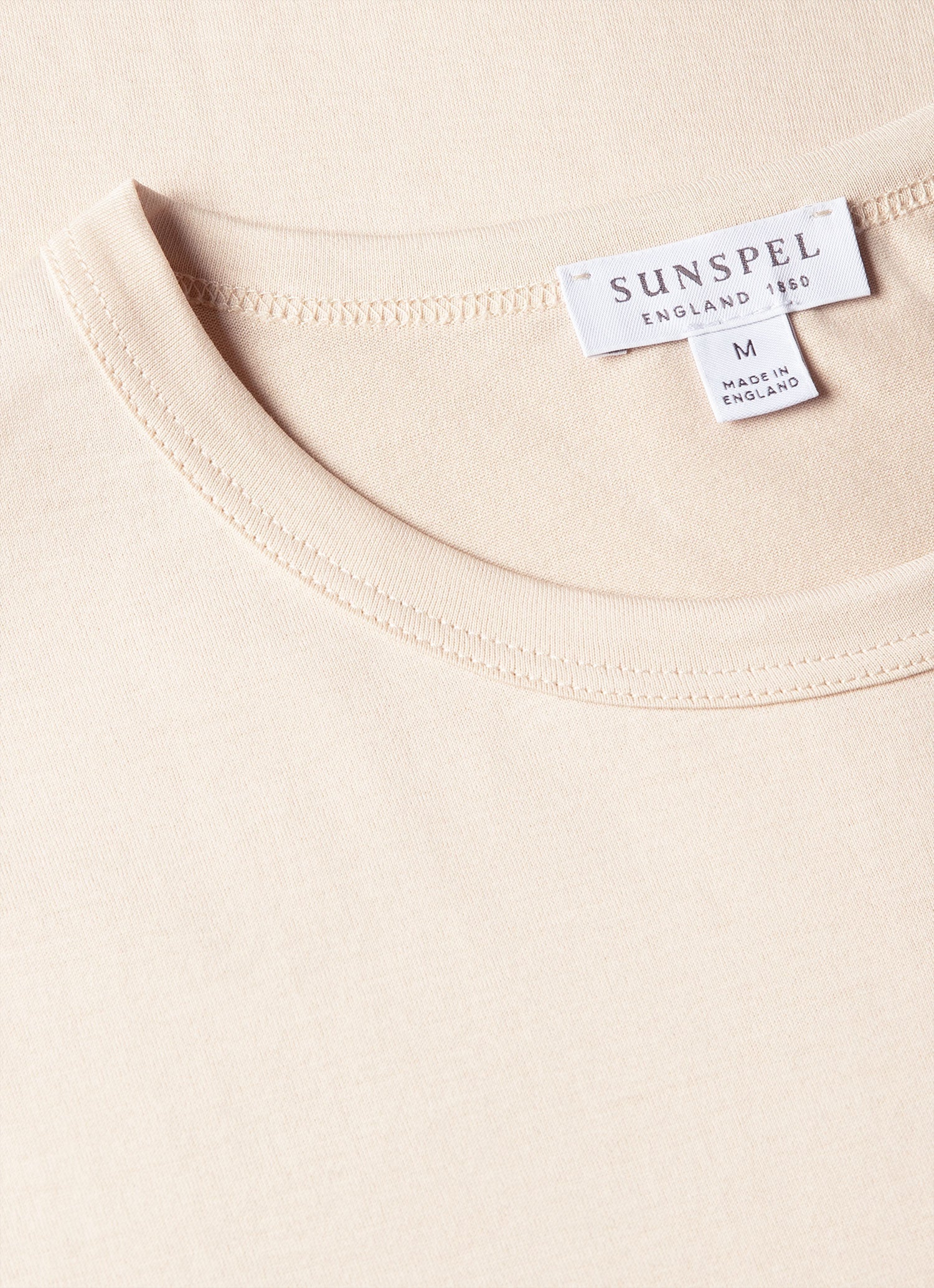 Men's Classic T-shirt in Swansdown