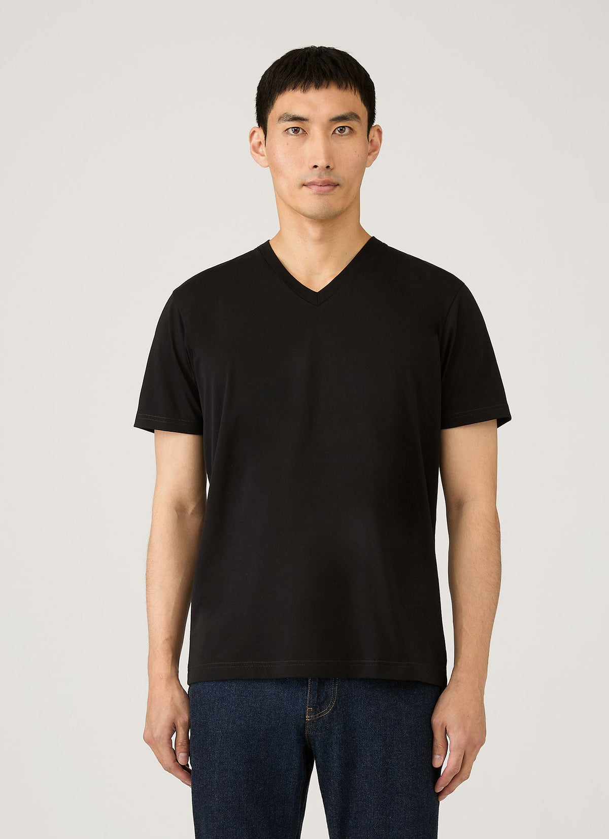Men's Riviera Midweight V‑neck T‑shirt in Black