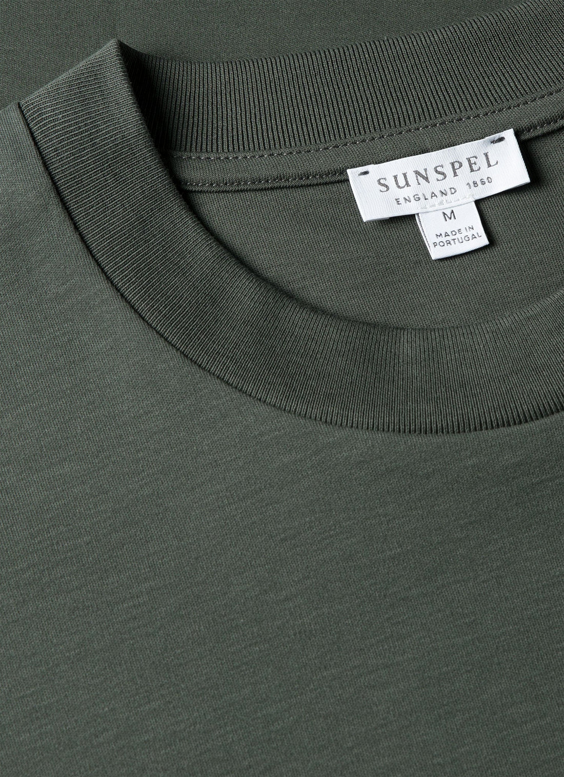 Locker geschnittenes T‑Shirt