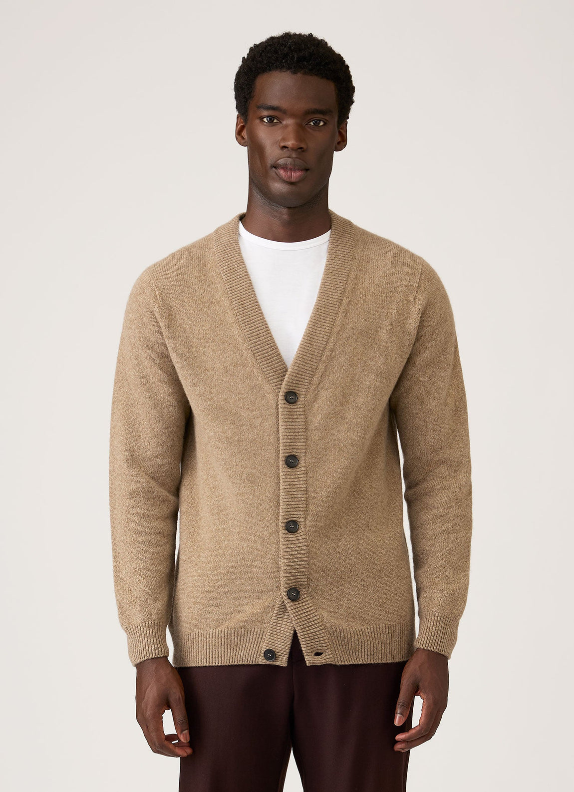 Men's Lambswool Cardigan in Taupe