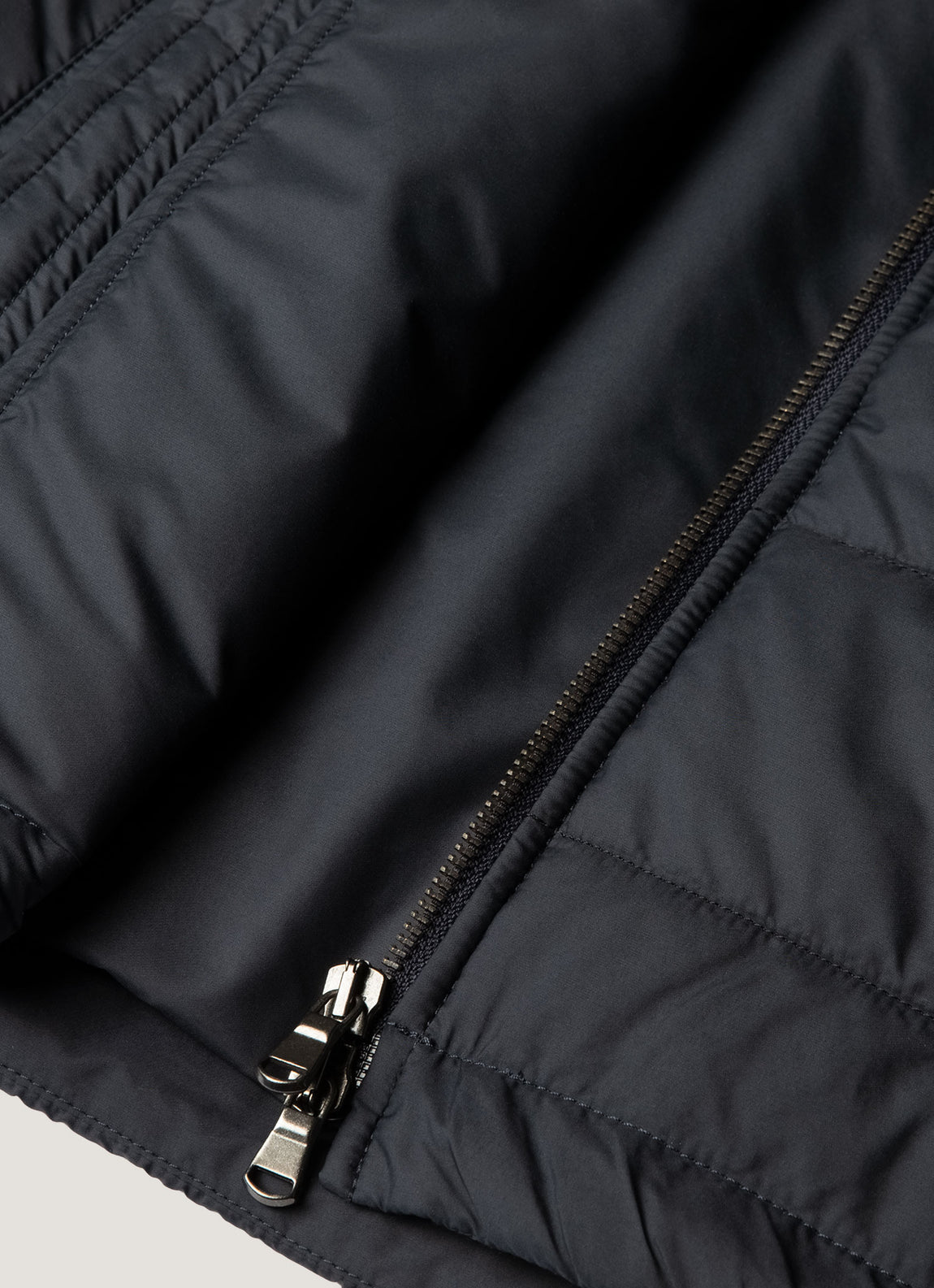 Men's Insulated Gilet in Navy