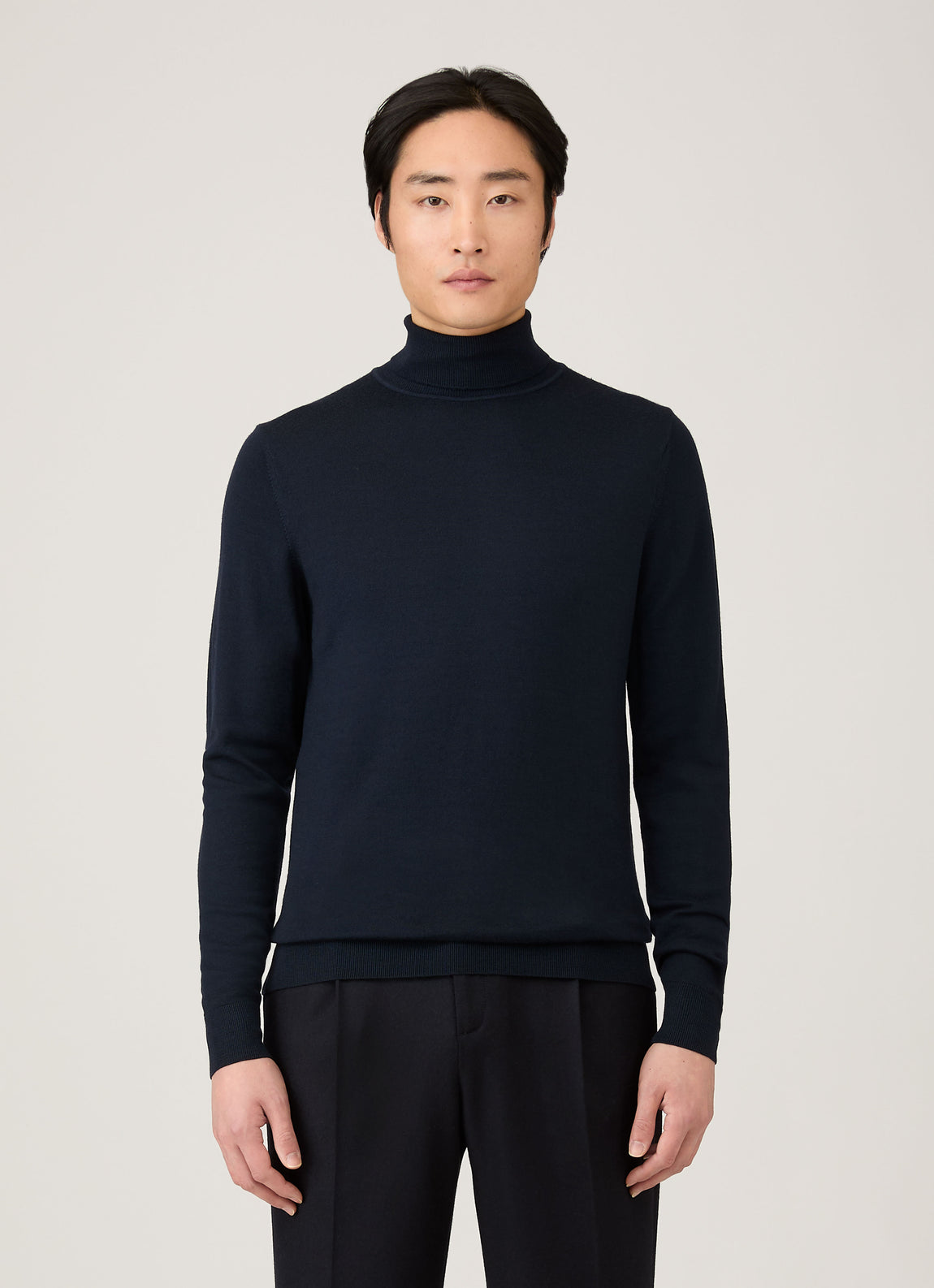 Men's Extra-Fine Merino Roll Neck Jumper in Navy