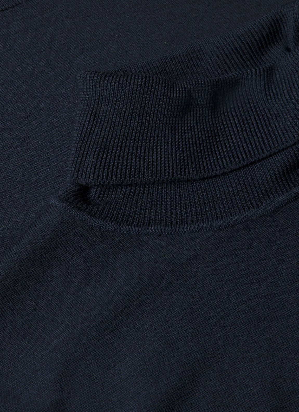 Men's Extra-Fine Merino Roll Neck Jumper in Navy