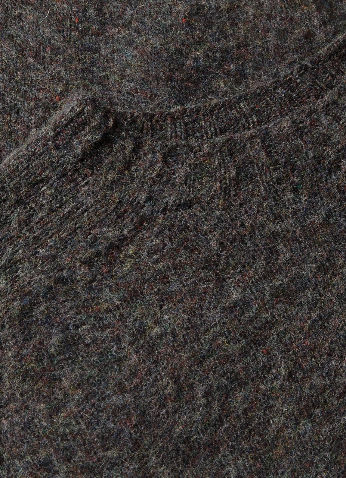 Men's Shetland Crew Neck Jumper in Charcoal