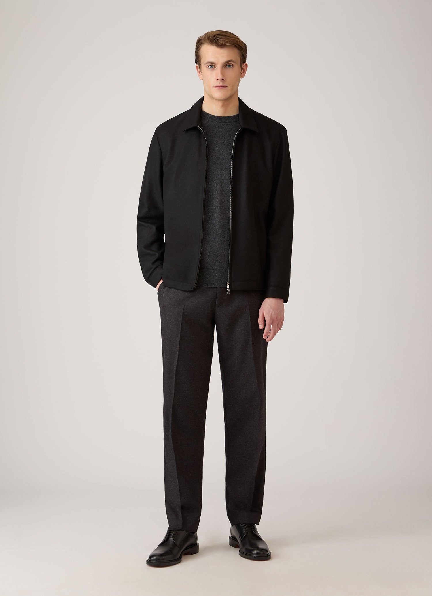 Men's Cashmere Crew Neck Jumper in Charcoal Melange