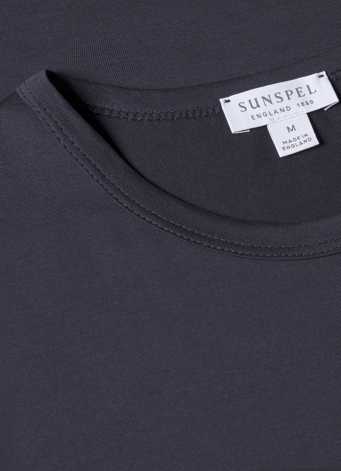 Men's Classic T-shirt in Navy