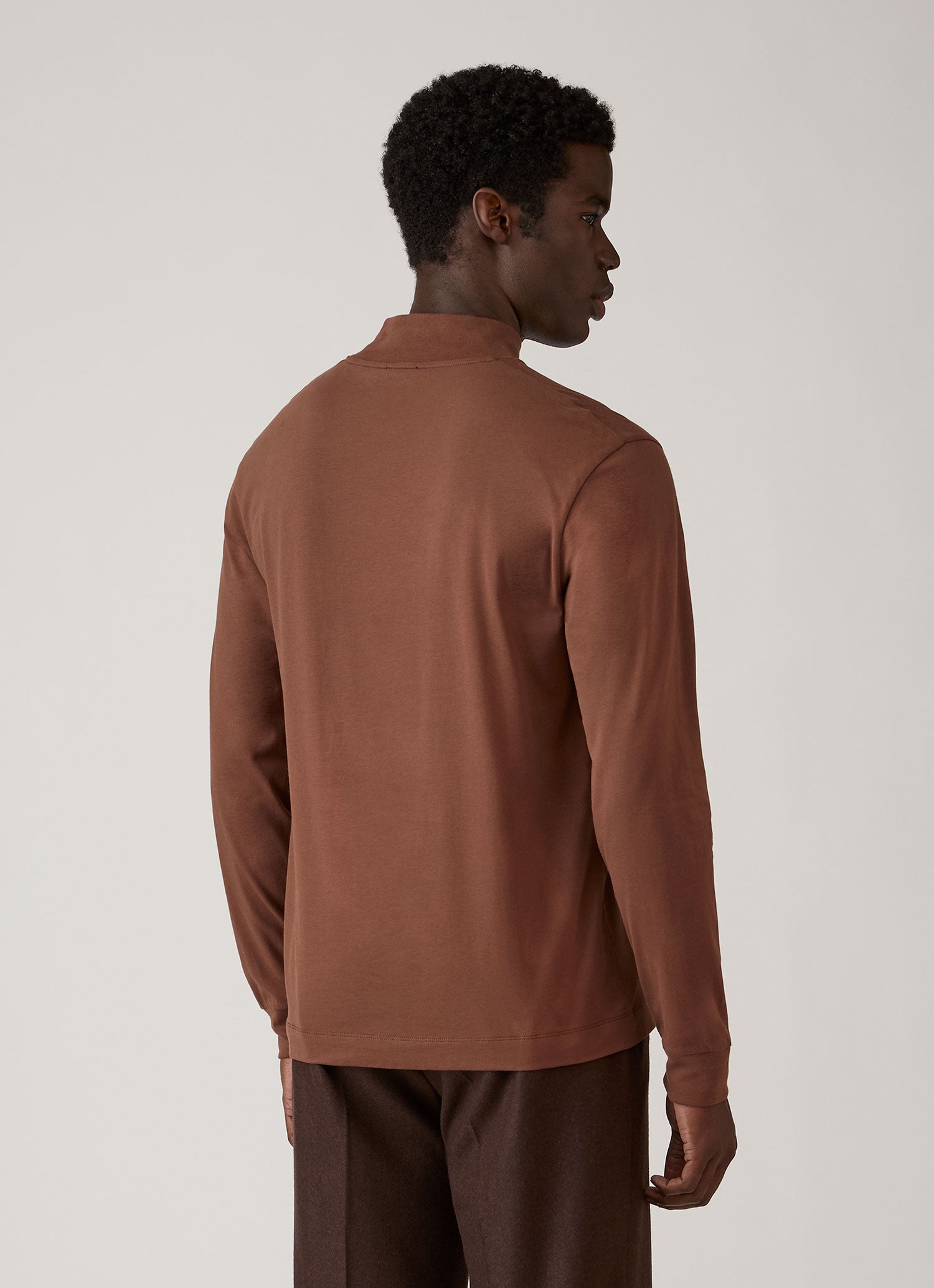 Men's Long Sleeve Brushed Cotton Mock Neck T-shirt in Chestnut