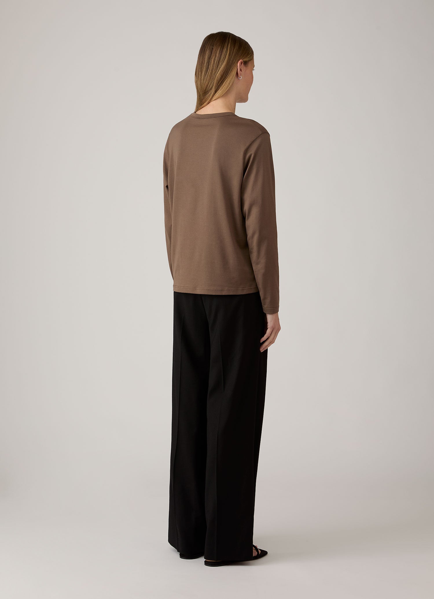 Women's Long Sleeve Everyday T-shirt in Dark Cedar